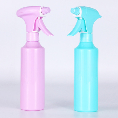 ピンクの青い100ml PEの泡立つ制動機の化粧品のスプレーのびん24MM