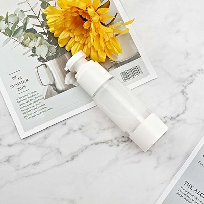 スキン ケアのLinDeerプラスチック1つのOz空気のないポンプびん30ml 50ml